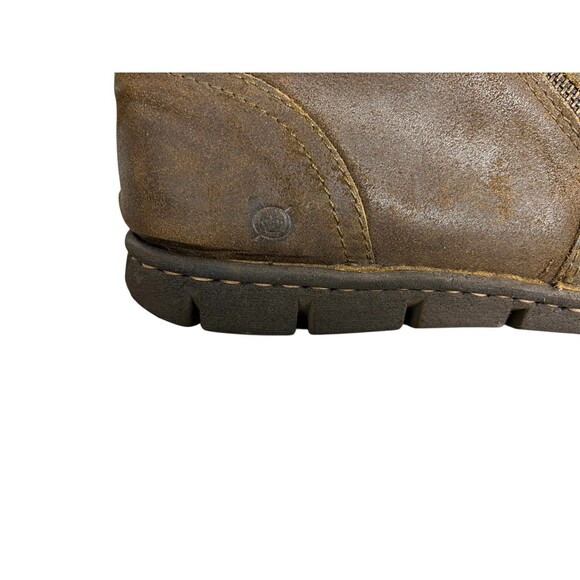 Born Men\'s Berkel Brown Nubuck Chukka Boot  Size 9  H64526  Lightweight Outdoor main image 2